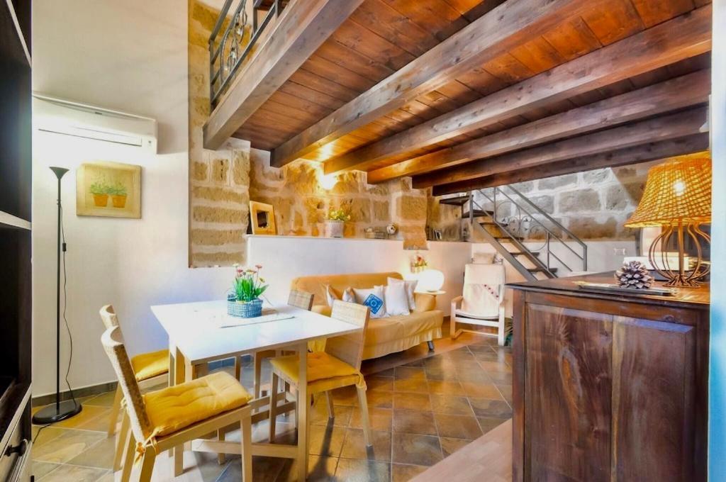 Alghero Old Town Apartment Steps To Sea And Scenic Ramparts 外观 照片