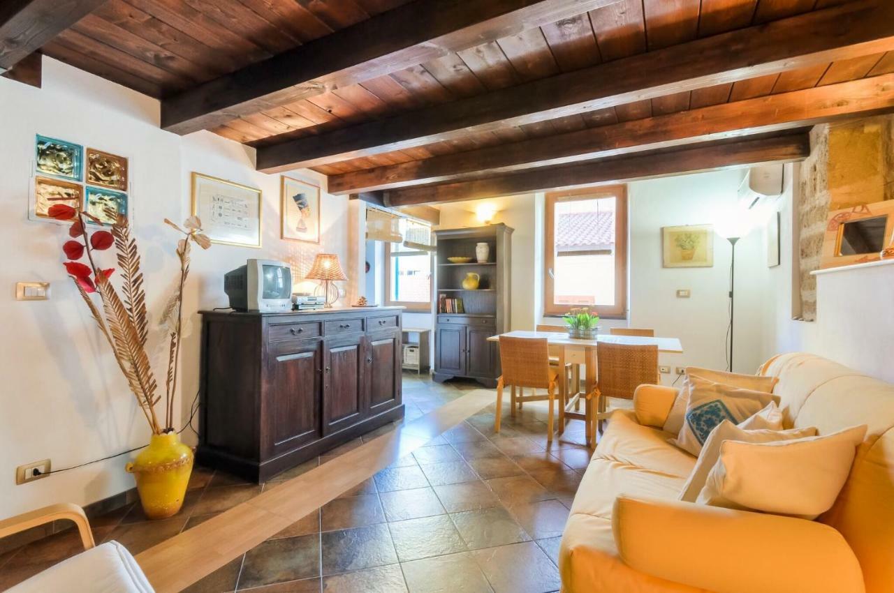 Alghero Old Town Apartment Steps To Sea And Scenic Ramparts 外观 照片