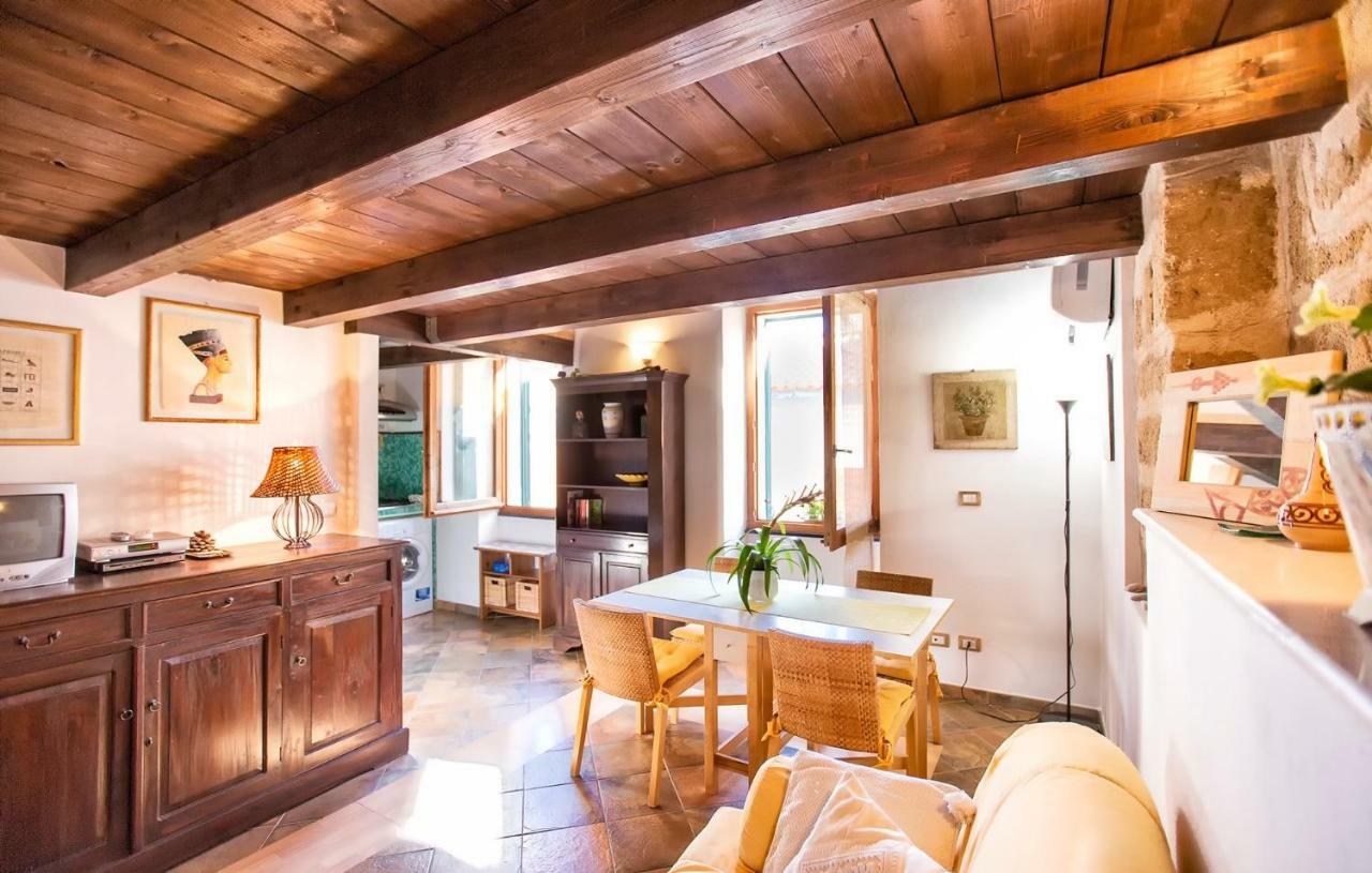 Alghero Old Town Apartment Steps To Sea And Scenic Ramparts 外观 照片
